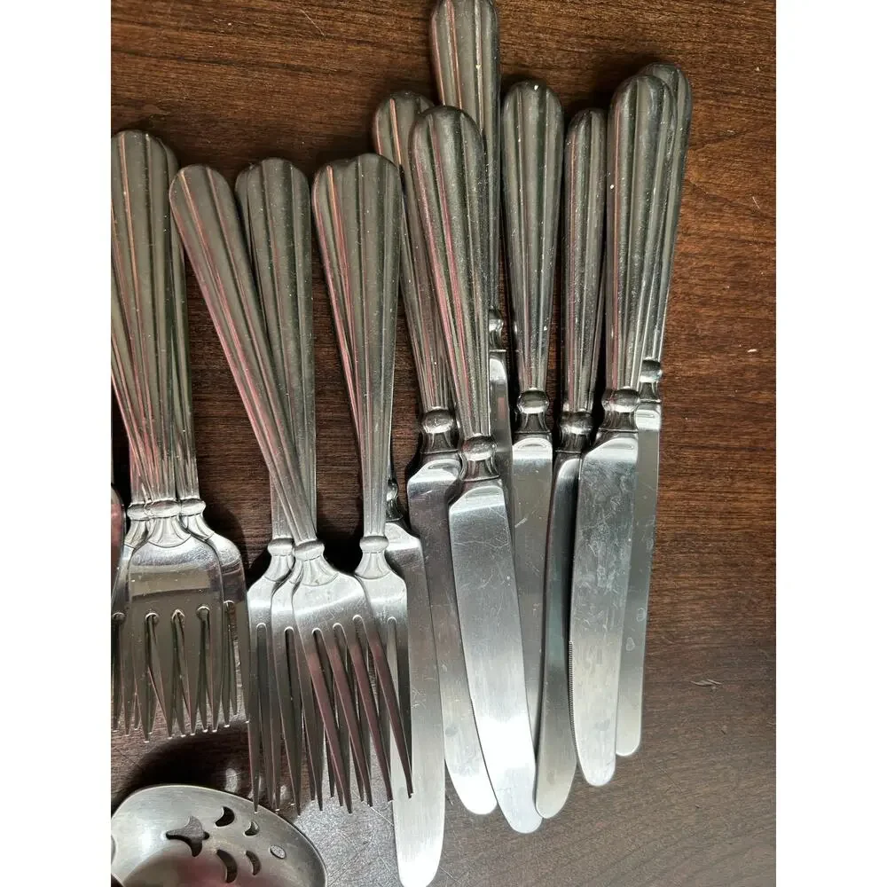 37 pieces Oneida Community Unity Stainless Flatware set spoon fork knife +